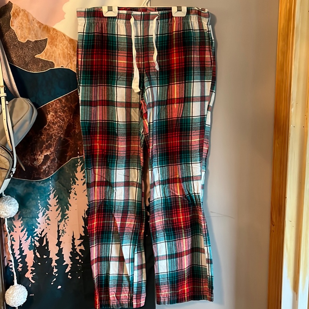 Old Navy Red, Green & White Plaid Pajama Pants